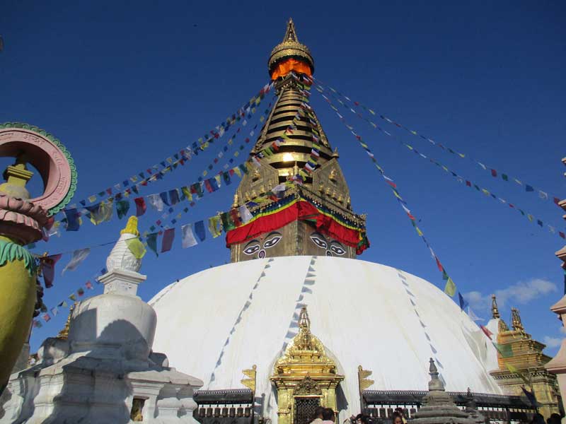 How to pronounce Swayambhunath